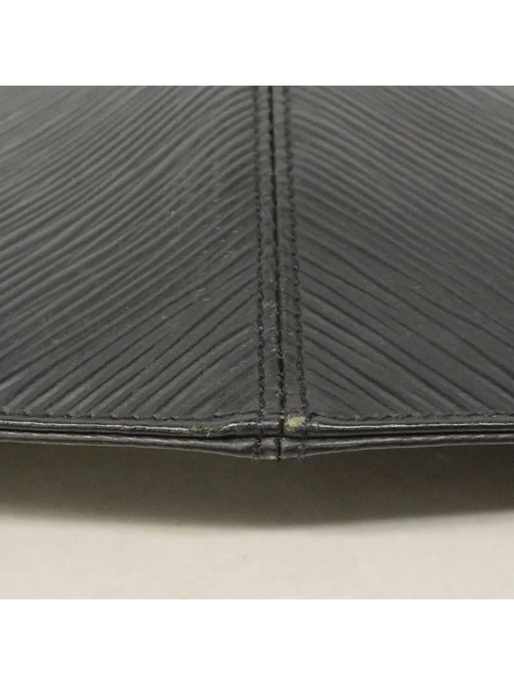 Louis Vuitton Pouch Epi Pochette Demilune Noir